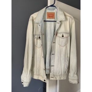 Levi’s Light Acid Wash Denim Trucker Jacket
